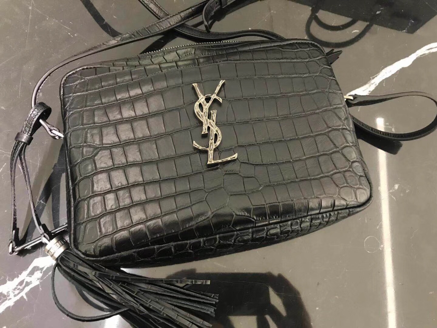 YSL Camera bag LOU啞光黑色小牛皮 鱷魚紋理壓花真皮相機包