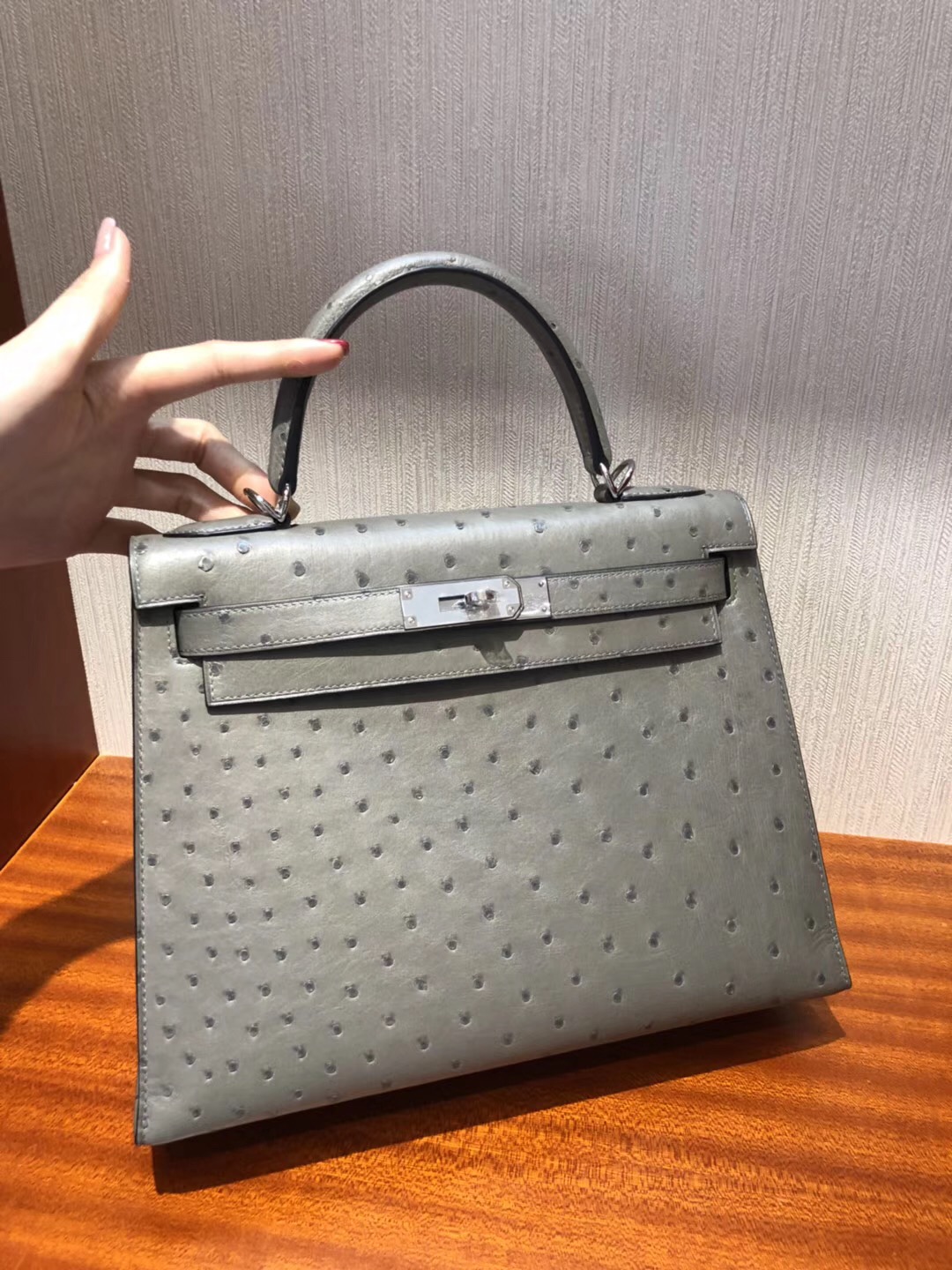 愛馬仕kelly包包價格Hermes Kelly bag 28 8F錫器灰 南非KK鴕鳥皮Ostrich